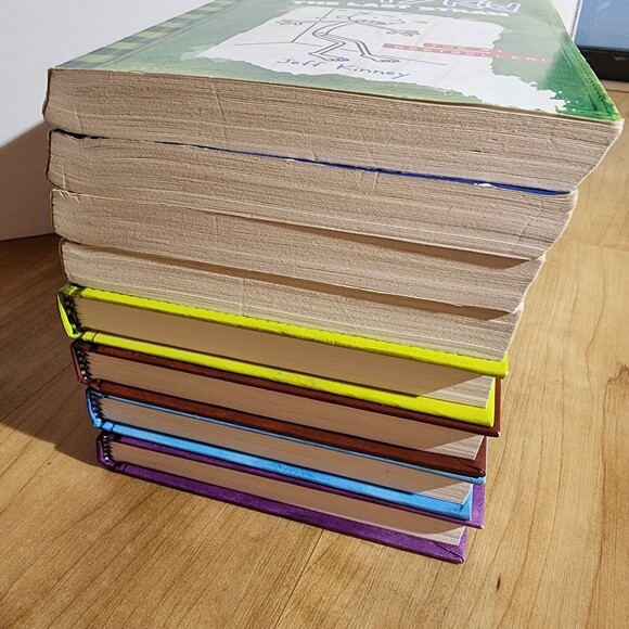 DIARY OF A WIMPY KID BOOK LOT 4 HARDCOVER 4 SOFTCOVER - Picture 6 of 6